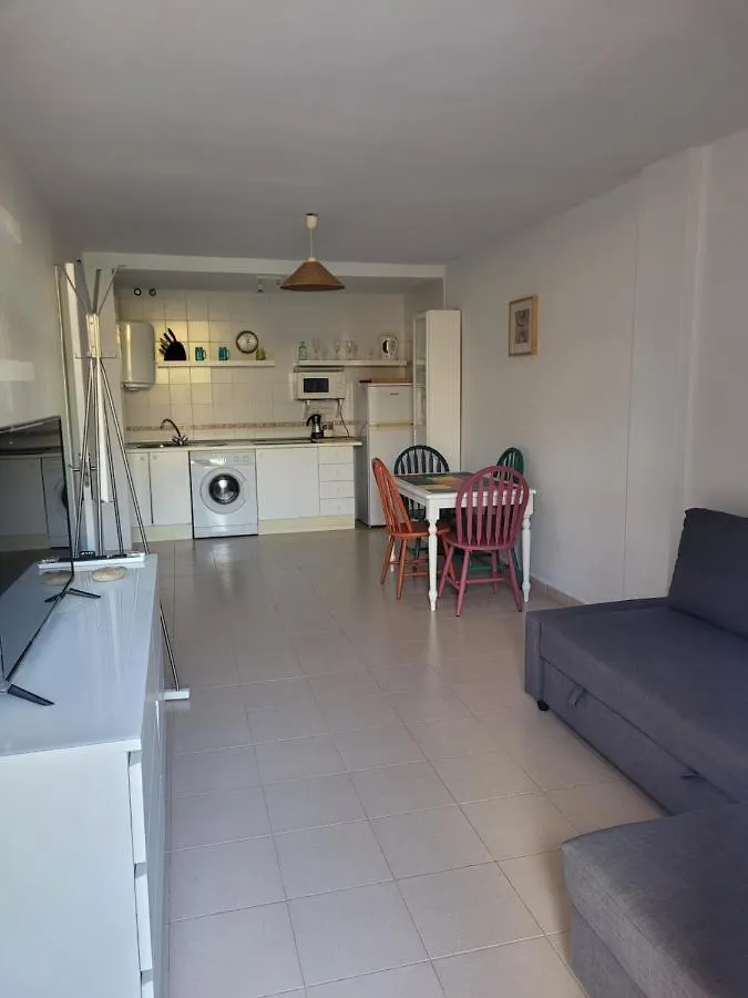 El Medano Lagos De Miramar Apartamento דירה
